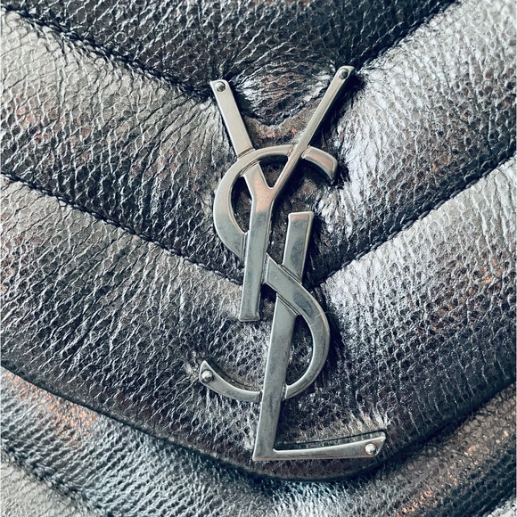 Authentic YSL Medium Loulou Backpack - Picture 3 of 14